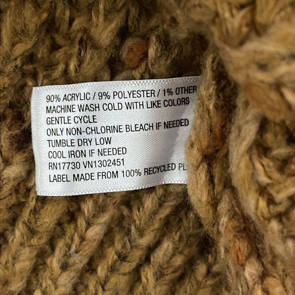 Universal Threads Ladies Chunky Oversized Gold Sw… - image 3